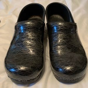 Dansko clogs size 41